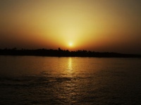 Zonsondergang boven de Nijl