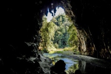 A caverna mais incrível da caverna de Th