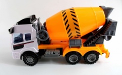 Caminhão de cimento de brinquedo