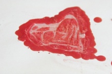 Viasz piros szív alakú fehér