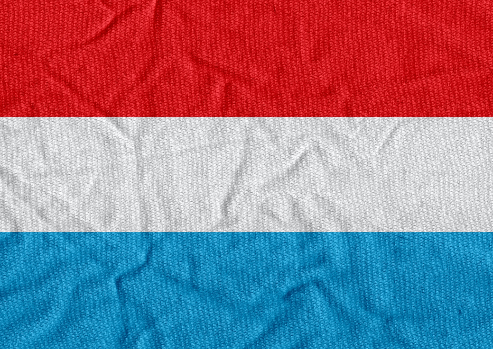 挥舞着卢森堡国旗，官方颜色和比例正确。卢森堡国旗。矢量插图。插画图片素材_ID:346613206-Veer图库