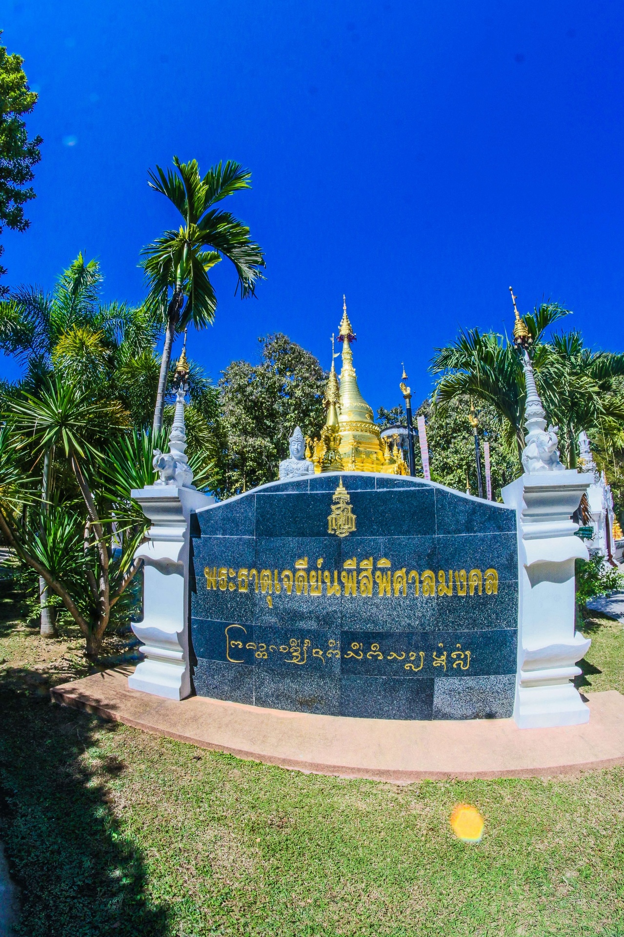 wat-si-mung-mueang-chiang-mai-thailand-t