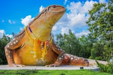 大雕像鬣蜥在泰国Yasothon