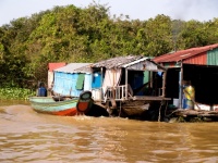 Village flottant lac Tonle sap Cambodge