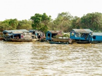 Villaggio galleggiante Tonle sap lago Ca