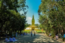 Buddhismus Golden Pagoda Wat Nong Pah Po
