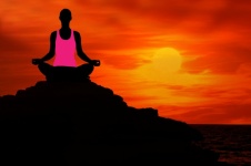 Yoga silhouet zonsondergang meditatie