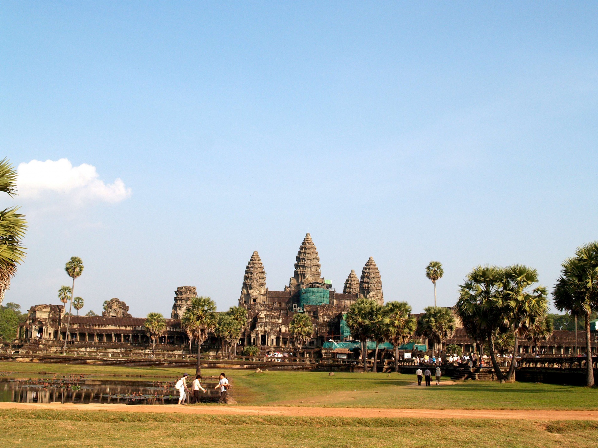 【携程攻略】暹粒罗洛士群景点,罗洛士建筑群是高棉人修建的最早的大型、永久性寺庙之一，标志着高棉…