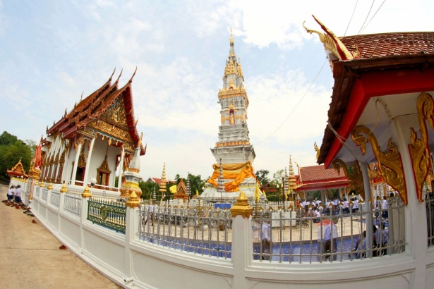 wat-mahathat-yasothon-thailand-places-of