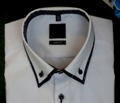 Camisa de colarinho de botão
