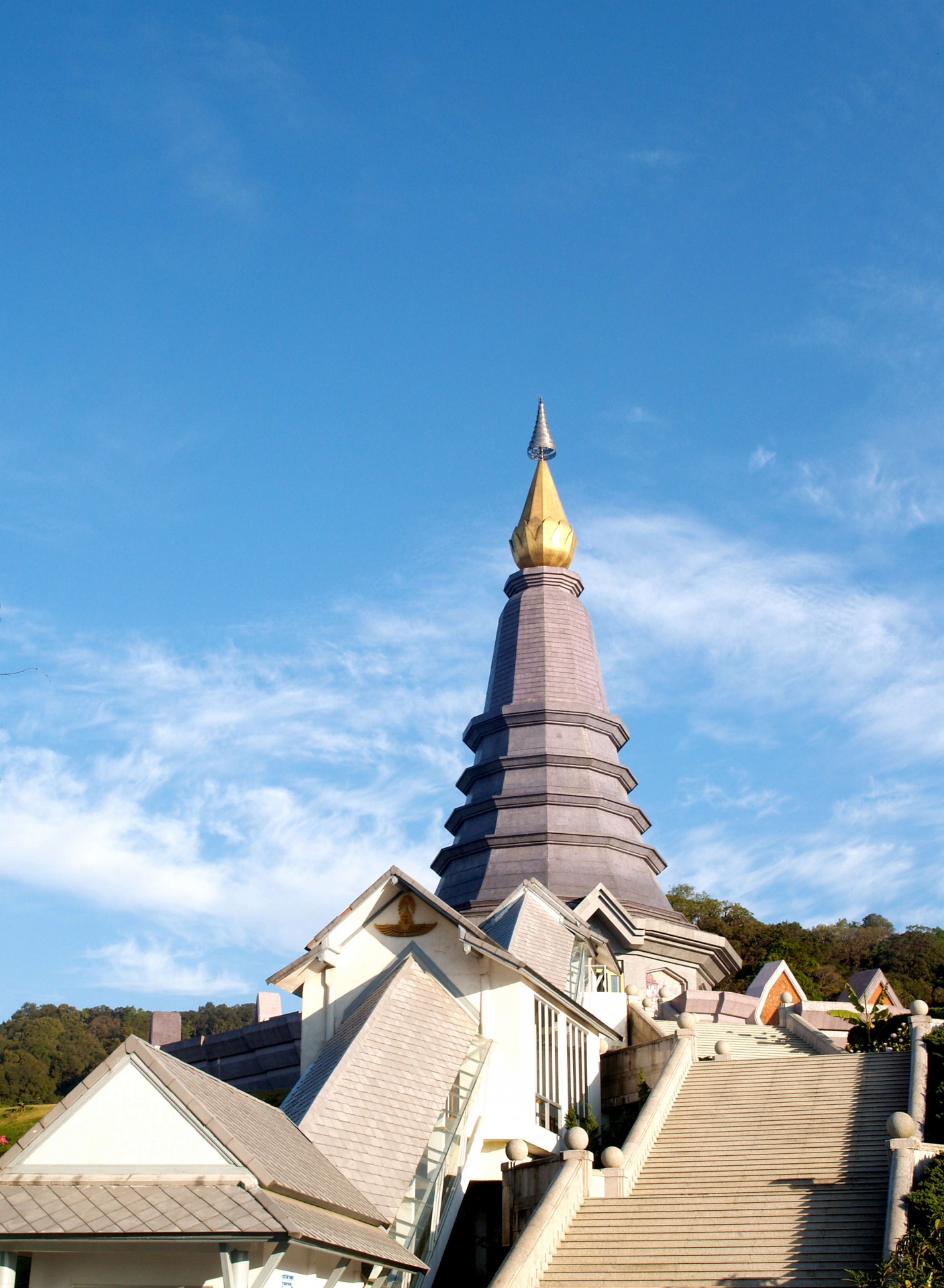 pagoda-doi-inthanon-chiang-mai-thailand-free-stock-photo-public