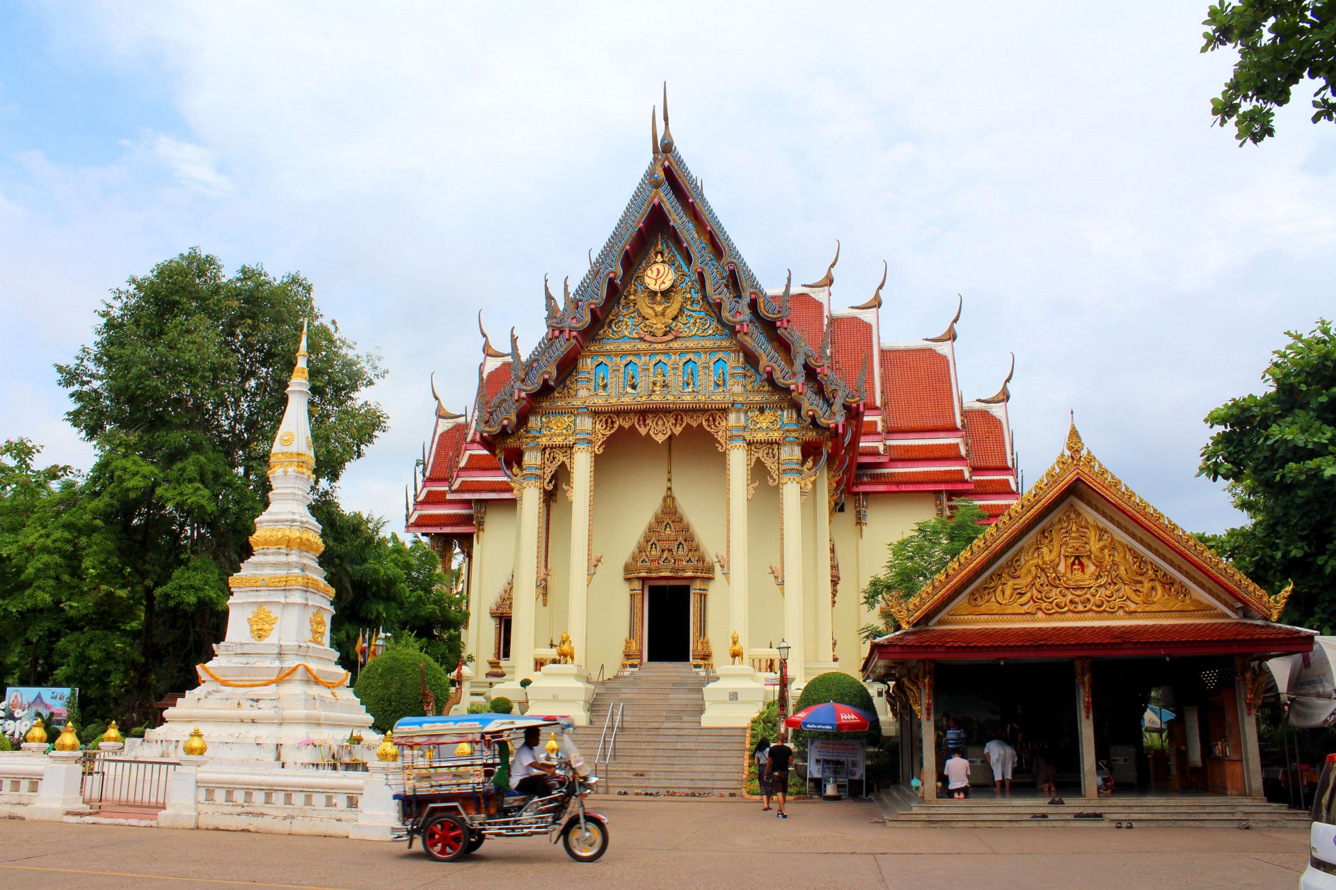 Wat Pho Chai Temple At Nong Khai Free Stock Photo - Public Domain Pictures