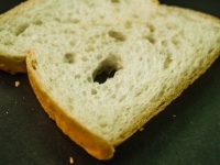 Pane bianco affettato fatto in casa