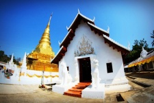 Wat Phra That Chae Haeng, provincia de N