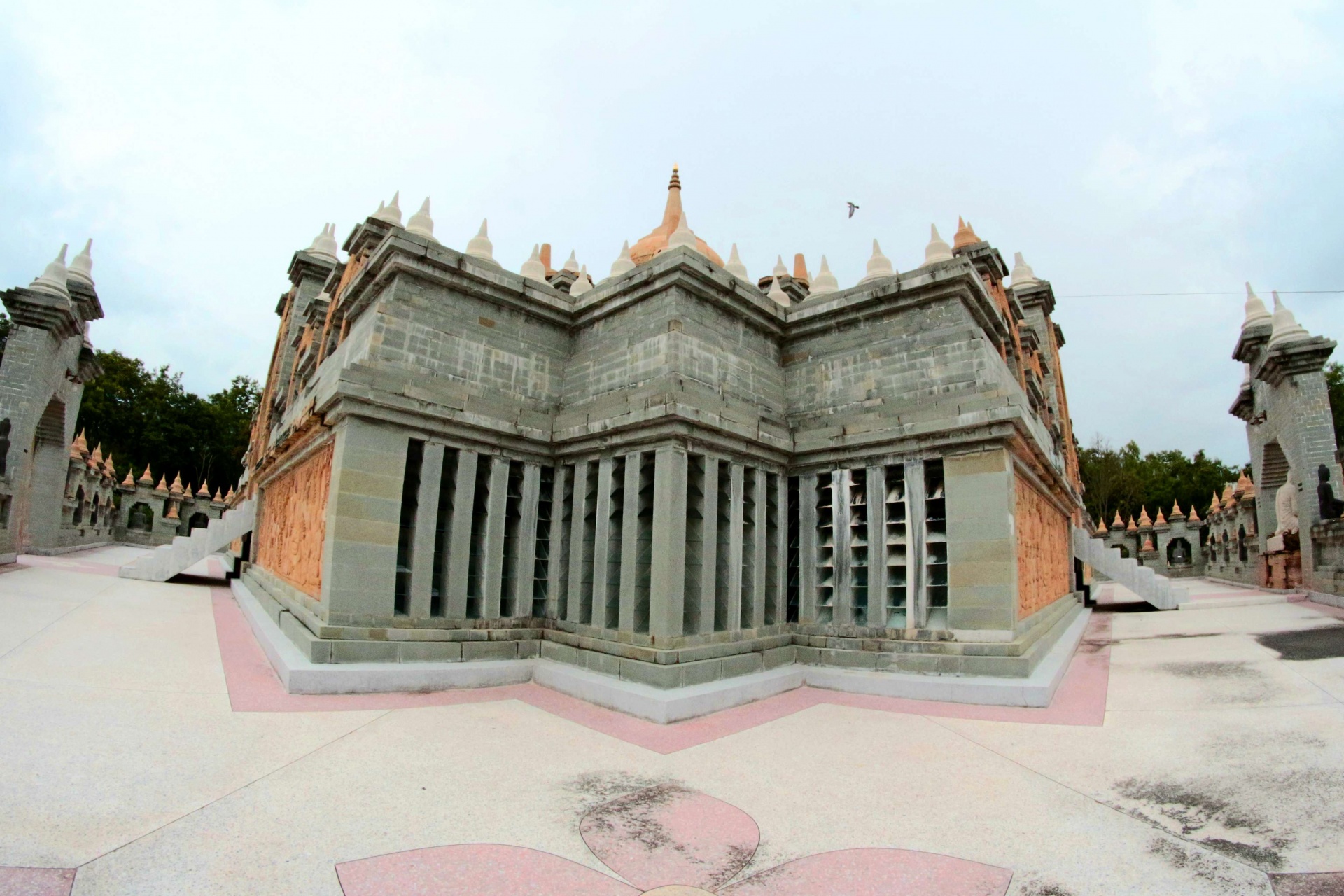 HDR-afbeeldingen van pagode in wat pa ku