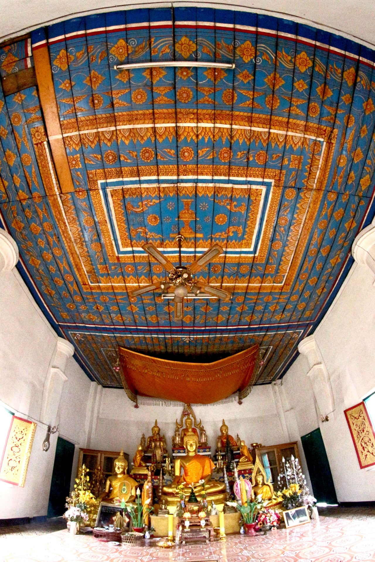 HDR-beelden van Wat in Chiang Khan, Loei