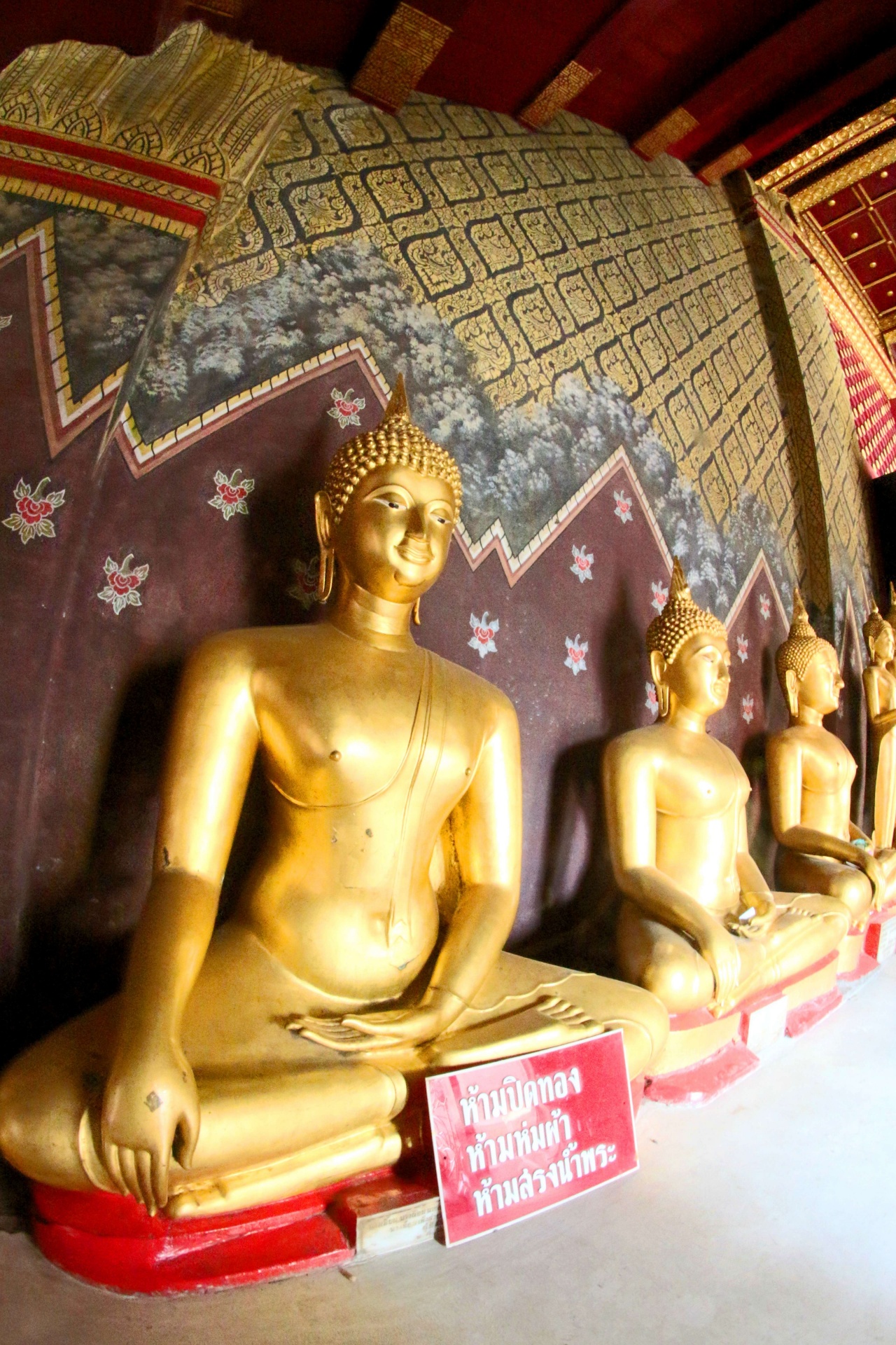 Phra Buddha Chinnarat Wat Phra