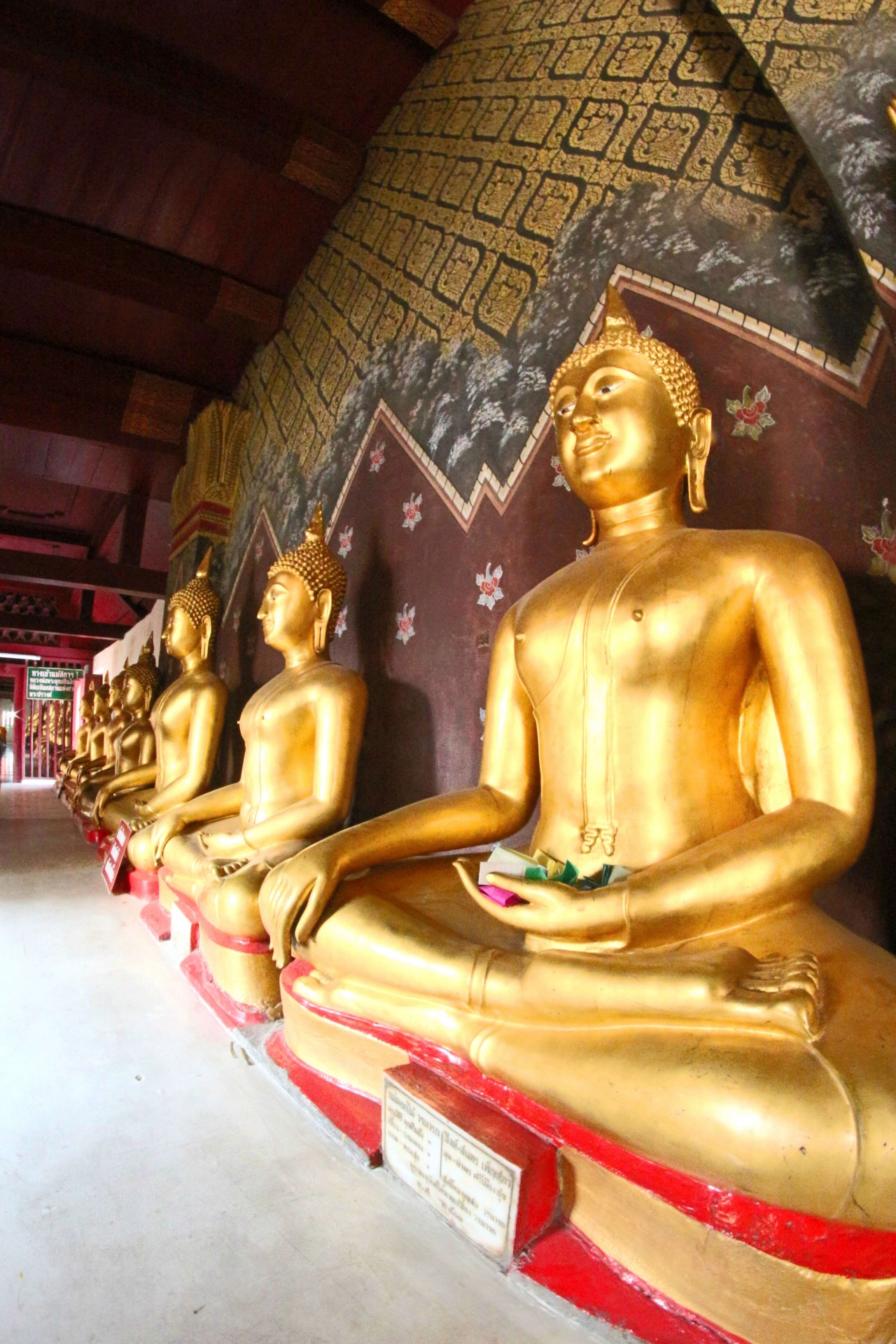 Phra Buddha Chinnarat Wat Phra