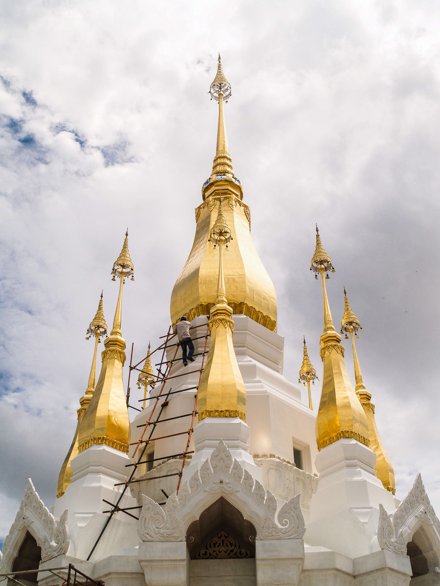 Wat tham kuha sawan, temple thaïlandais
