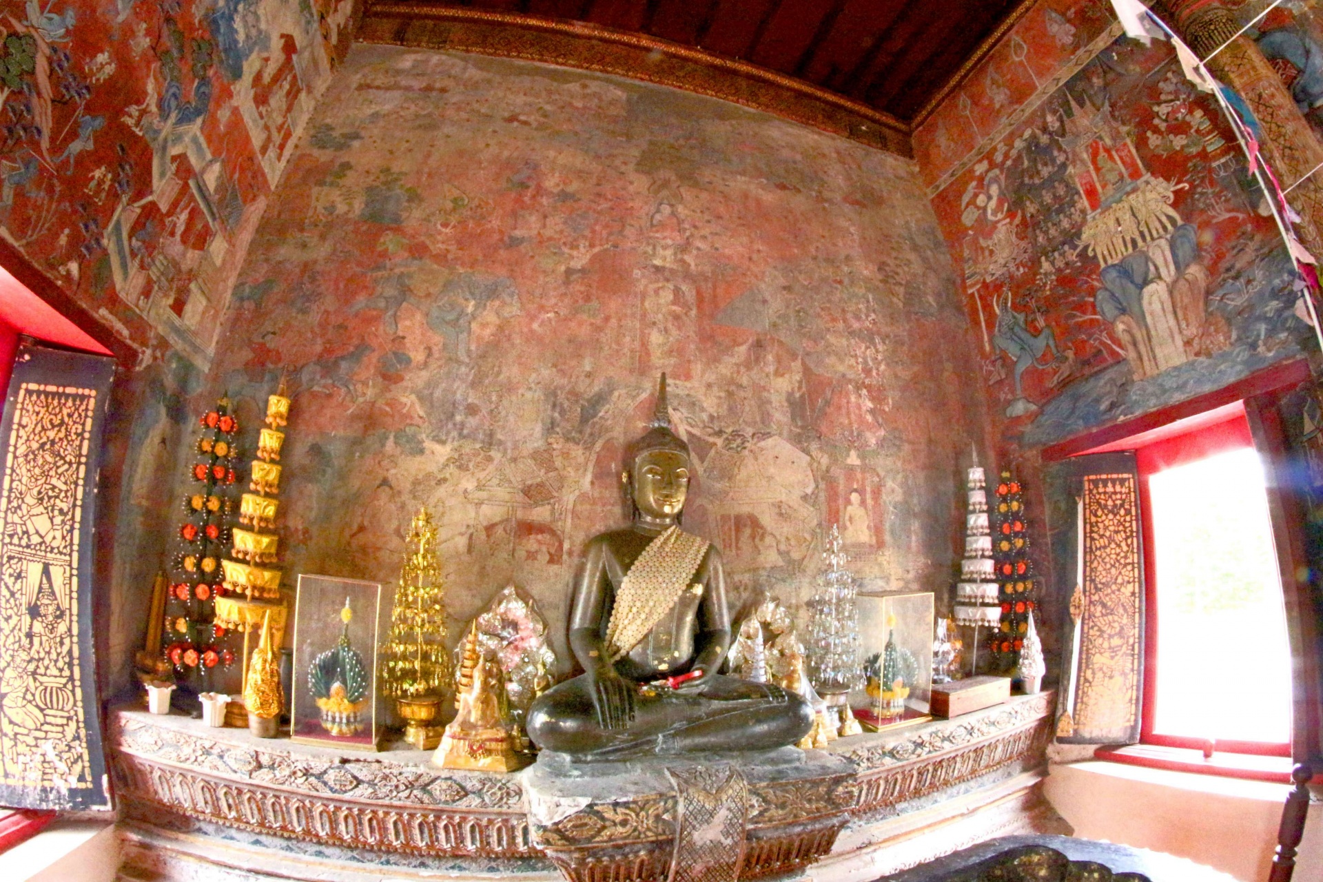 Wat Thung Si Muang en Ubon Ratchathani