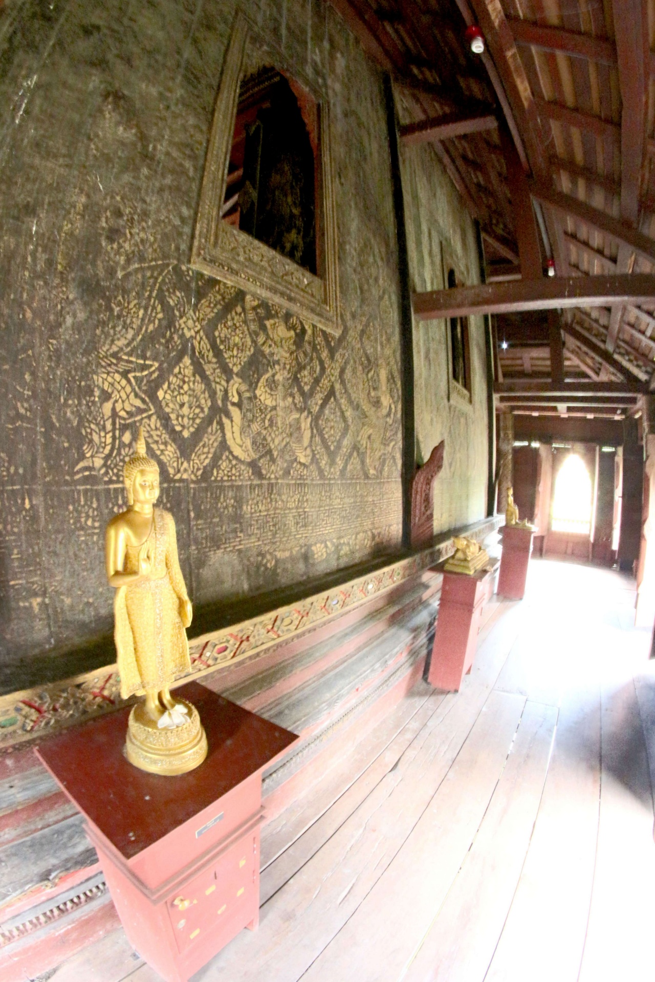 Wat Thung Si Muang In Ubon Ratchathani