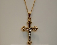 Pandantiv cu colier cu crucifix de aur
