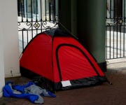 Палатка для бездомных