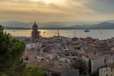 Pohled na město Saint-Tropez
