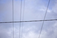 Elektrische kabels in de lucht