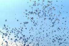 Gota d'água em chuva líquida