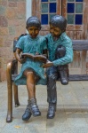 Barn med en bok