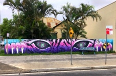 Surfer-Graffiti-Kunst in Byron Bay