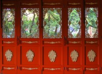 Большие двери Будды монастырь