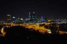 Perth pe timp de noapte