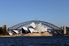 Сиднейский оперный театр и новый мост