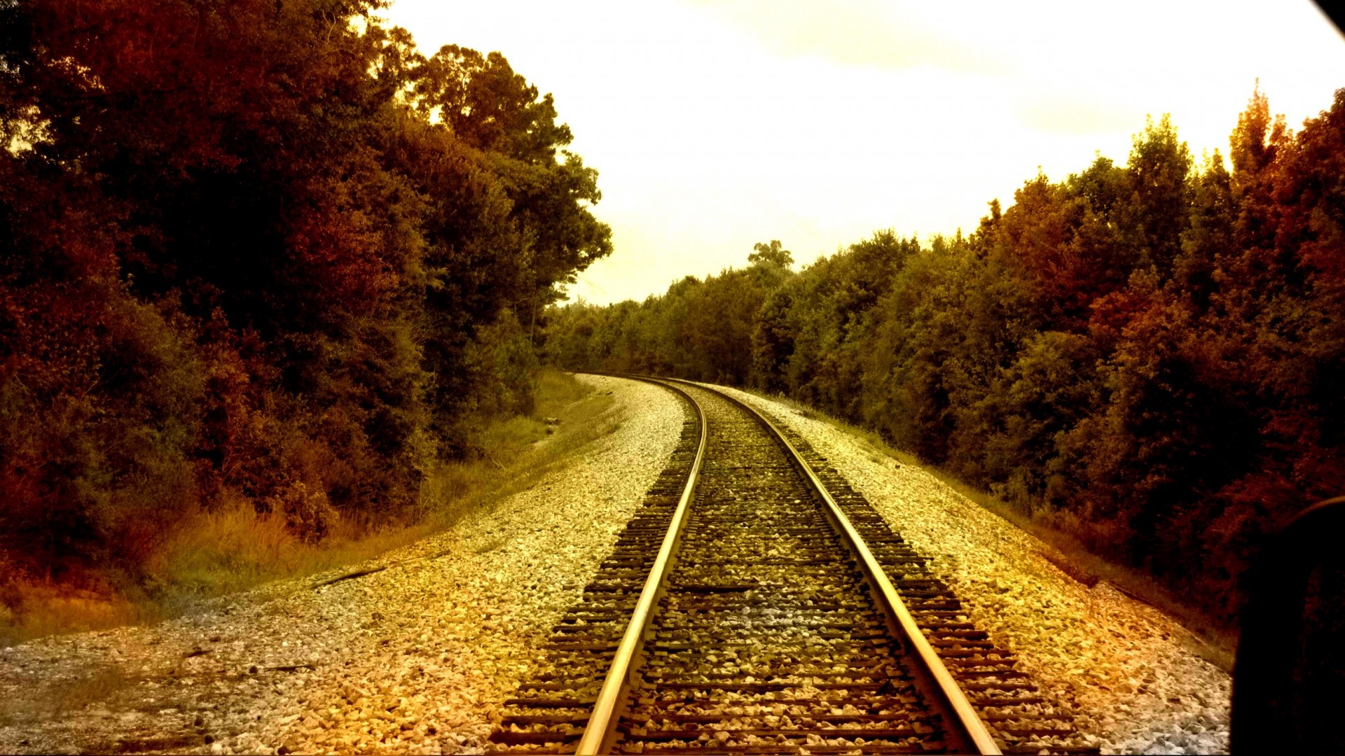 railroad-tracks-free-stock-photo-public-domain-pictures