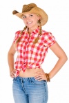 Chica de campo con sombrero