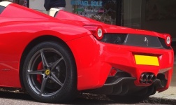 Ferrari bil