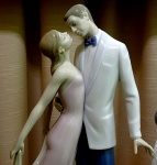 Romantic Loving Couple Statuette