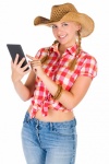 Junge Frau mit einem E-Reader