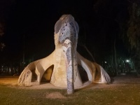 Madár -szobor Netanya