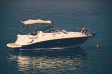 Luxus-Freizeitboot