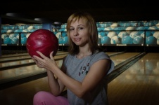 Kvinna, bowling, bowlingboll, sport