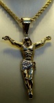 Pandantiv crucifix de aur