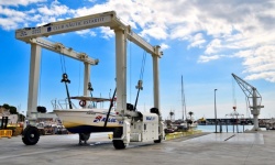 Crane, Boat Lift, Marina