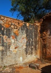 Felsen und Putz auf alter Festungsmauer