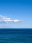 Blaues Meer und Himmelshintergrund