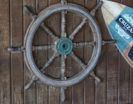Vessel ship wheel helm