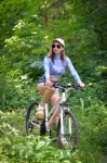 Bicicletă, fată, femeie, pădure, margine