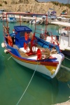 Barco de pesca colorido
